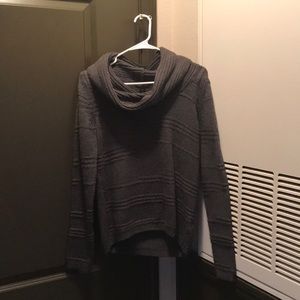 Grey long sleeve top Size: M